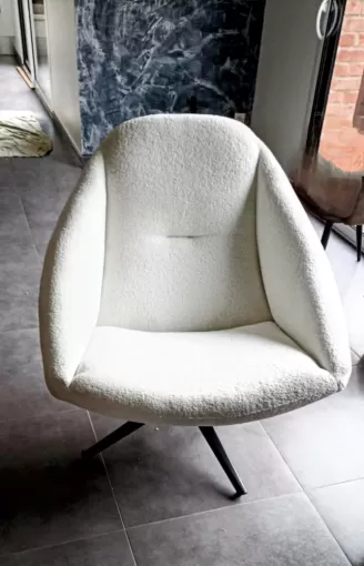 Livraison d’un fauteuil cocoon à Aubers, Comines-Warneton, SRL MEUBLES STYLE-DECOR