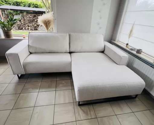 Canapé disponible dans toutes les dimensions 